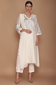 Ivory Embroidered Kurta Set Design by Varun Bahl at Pernia's Pop Up ...