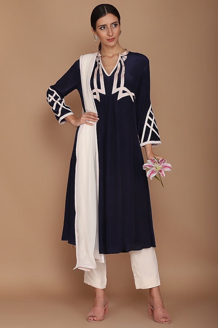 Royal Blue Georgette Kurta Set by Varun Bahl at Pernia's Pop Up Shop