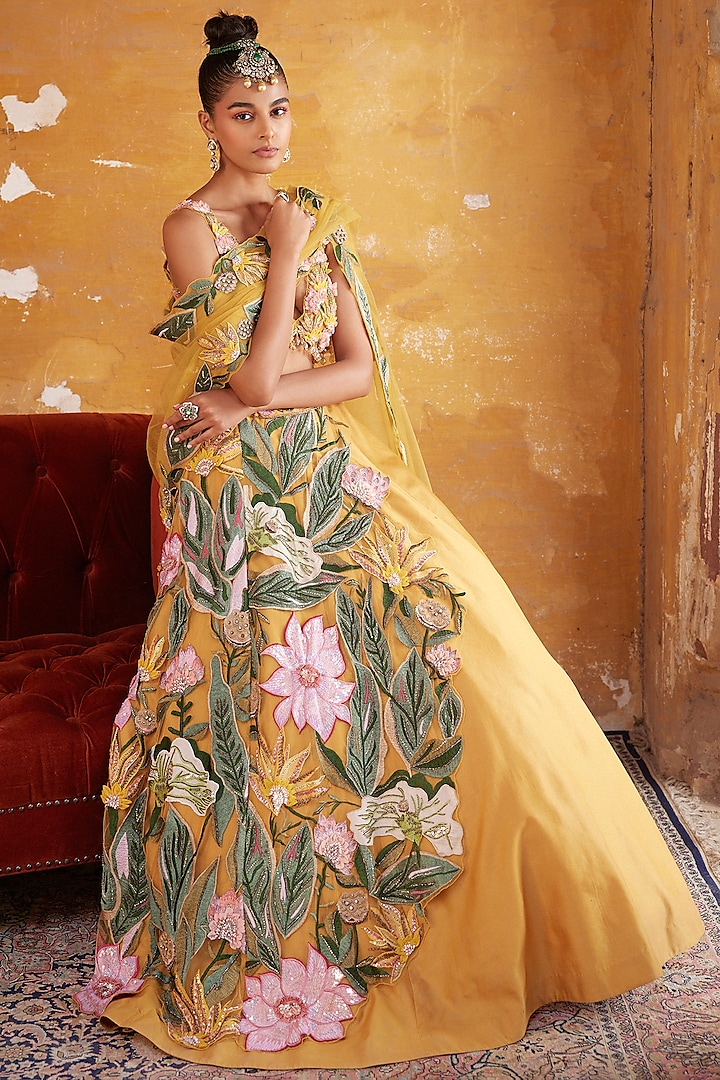 Tuscan Yellow Chanderi & Net Embroidered Bridal Lehenga Set by Varun Bahl at Pernia's Pop Up Shop