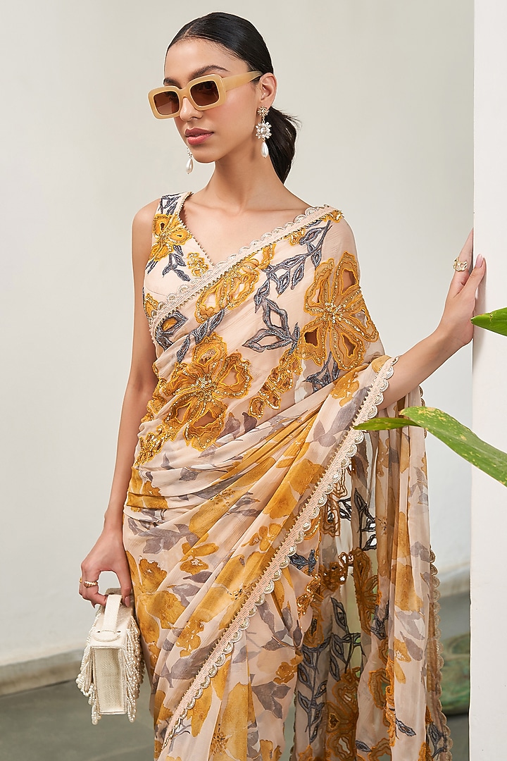 Yellow Viscose Chiffon Floral Printed Reception Saree Set by Varun Bahl at Pernia's Pop Up Shop