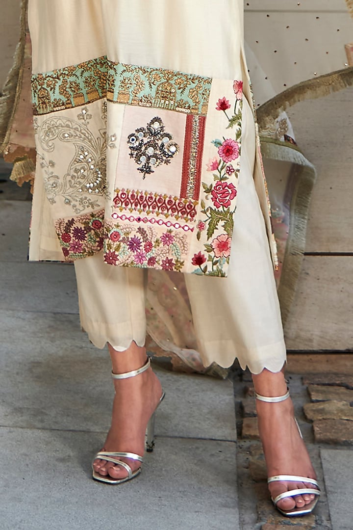 Ivory Chanderi Kurta Set With Patch Work by Varun Bahl at Pernia's Pop Up Shop