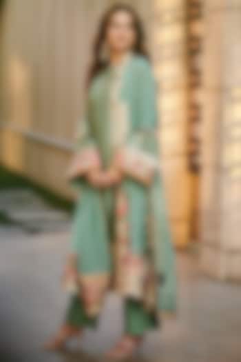 Mint Green Chanderi Kurta Set by Varun Bahl at Pernia's Pop Up Shop