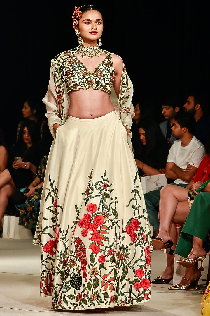 Ivory Floral Embroidered Bridal Lehenga Set by Varun Bahl at Pernia's Pop Up Shop