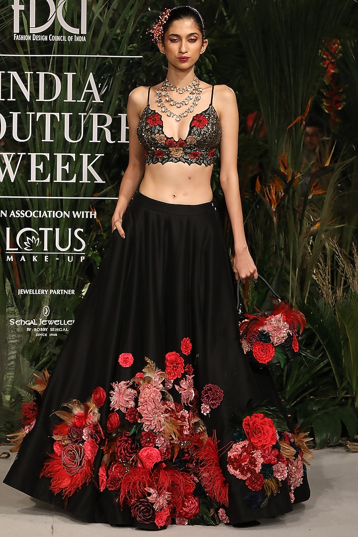 Black Embroidered Bridal Lehenga Set by Varun Bahl at Pernia's Pop Up Shop
