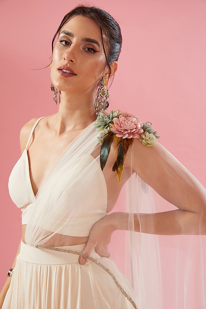 Ivory Viscose Crepe Pre-Stitched Reception Saree Set by Varun Bahl at Pernia's Pop Up Shop