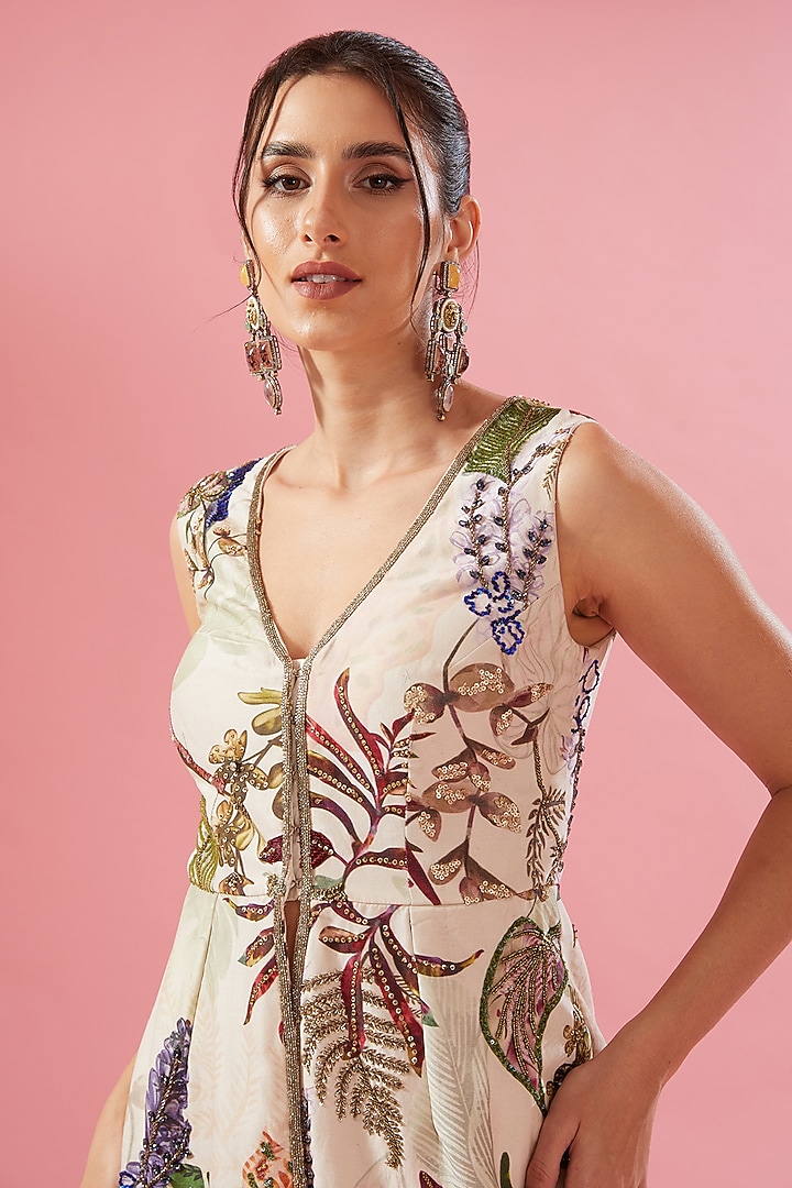 Ivory Chanderi Digital Printed & Sequins Embroidered Kurta Set by Varun Bahl at Pernia's Pop Up Shop