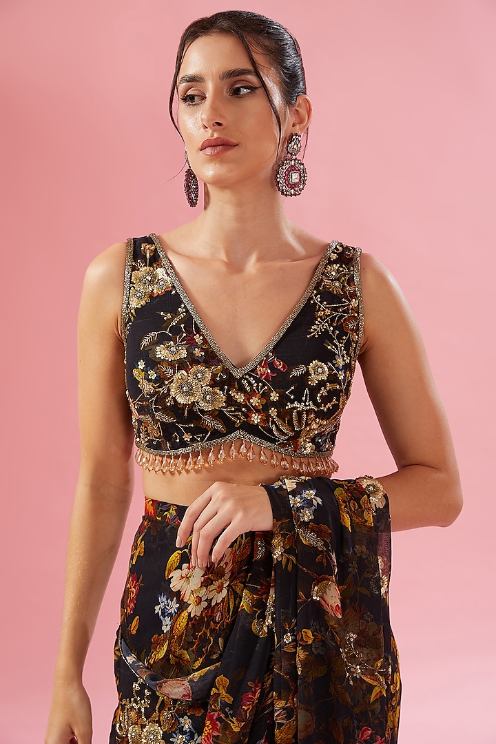 Black Georgette Pre-Stitched Reception Saree Set by Varun Bahl at Pernia's Pop Up Shop