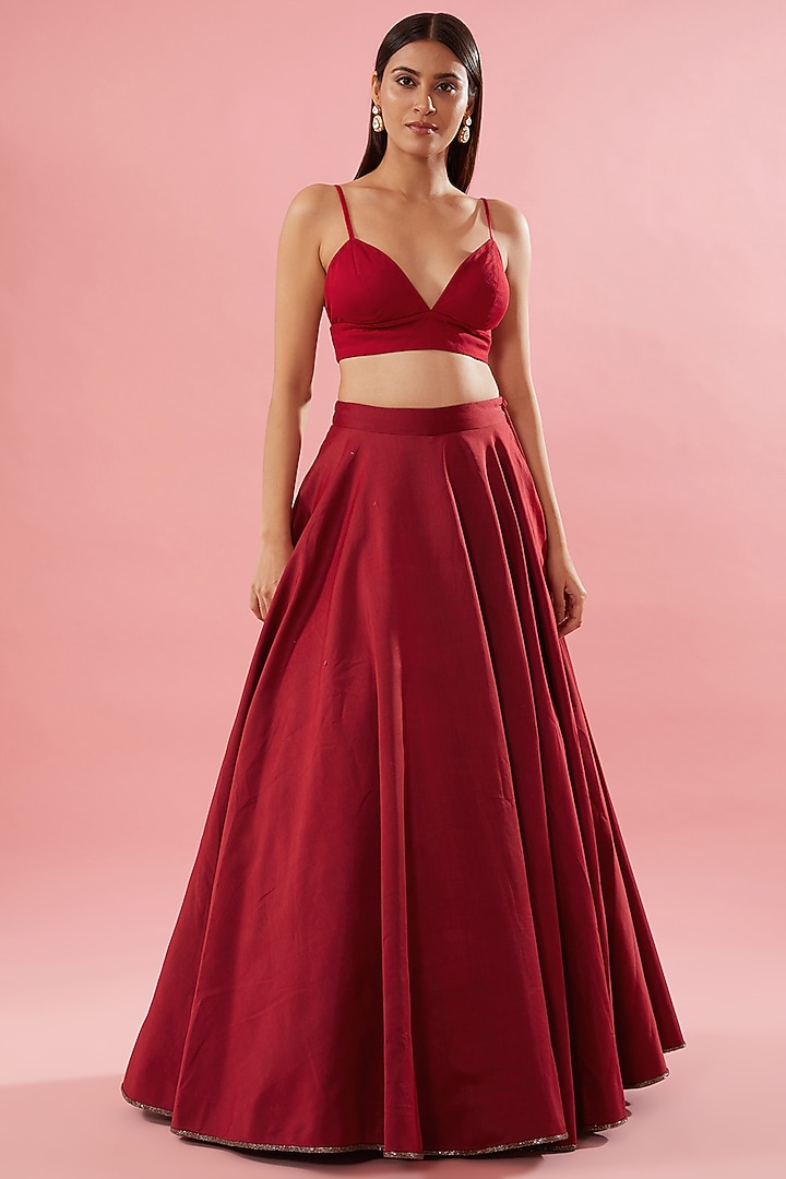 Red Chanderi Circular Skirt Set by Varun Bahl at Pernia's Pop Up Shop