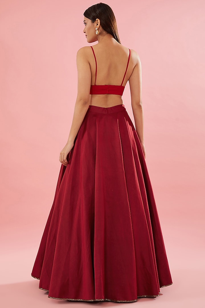 Red Chanderi Circular Skirt Set by Varun Bahl at Pernia's Pop Up Shop
