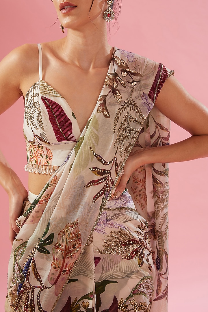 White Organza Pre-Stitched Reception Saree Set by Varun Bahl at Pernia's Pop Up Shop