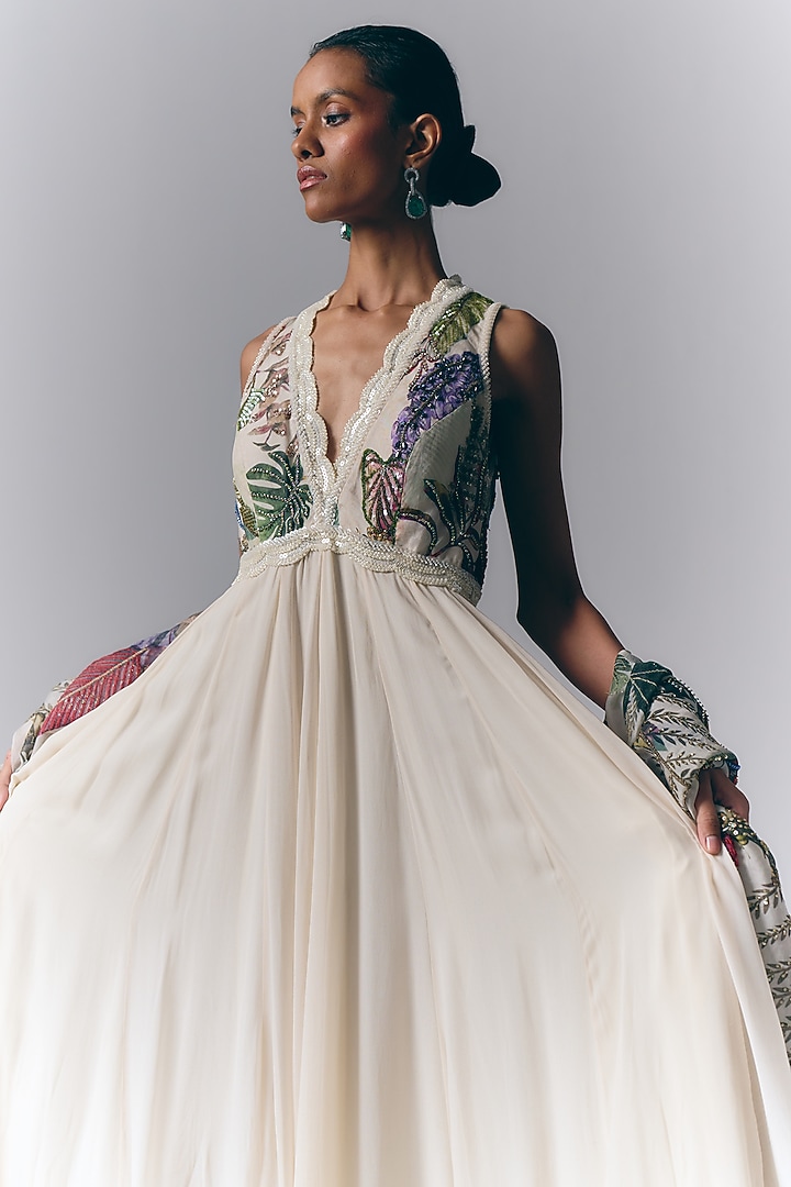 Ivory Georgette Motifs Embroidered Bridal Anarkali With Dupatta by Varun Bahl at Pernia's Pop Up Shop