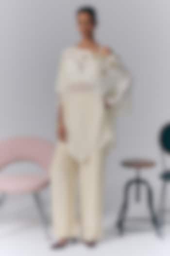 Ivory Georgette Metallic Embellished Asymmetrical kaftan Set by Varun Bahl at Pernia's Pop Up Shop
