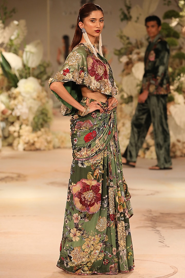 Green Silk Brocade Printed & Sequins Embroidered Concept Bridal Saree Set by Varun Bahl at Pernia's Pop Up Shop