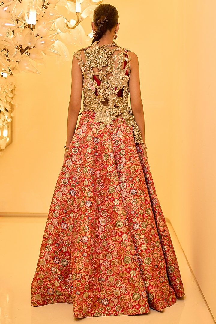 Red Brocade Flared Skirt Set by Varun Bahl at Pernia's Pop Up Shop