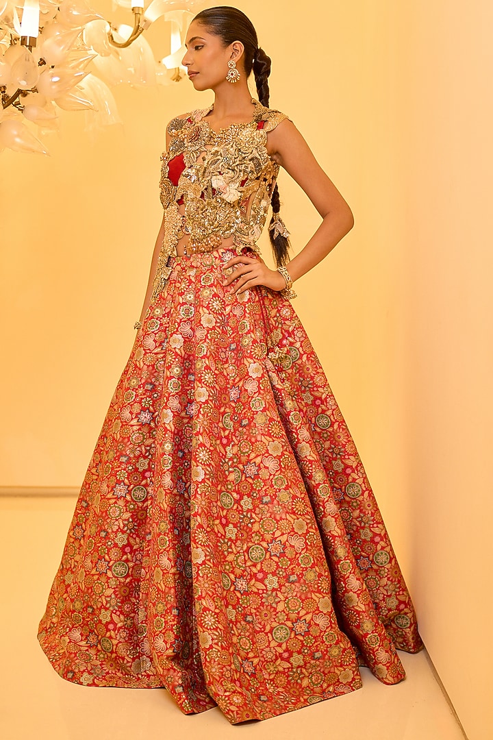 Red Brocade Flared Skirt Set by Varun Bahl at Pernia's Pop Up Shop