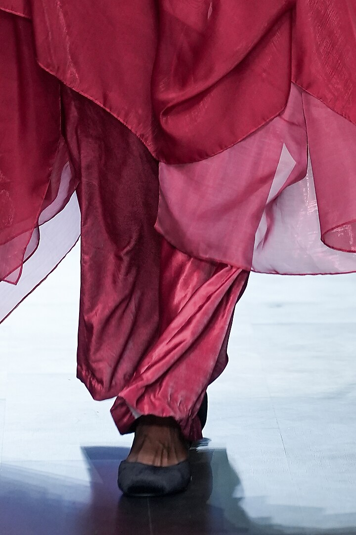 Red Lurex & Velvet Floral Corsage Hand Embellished Draped Tunic Set by Varun Bahl at Pernia's Pop Up Shop