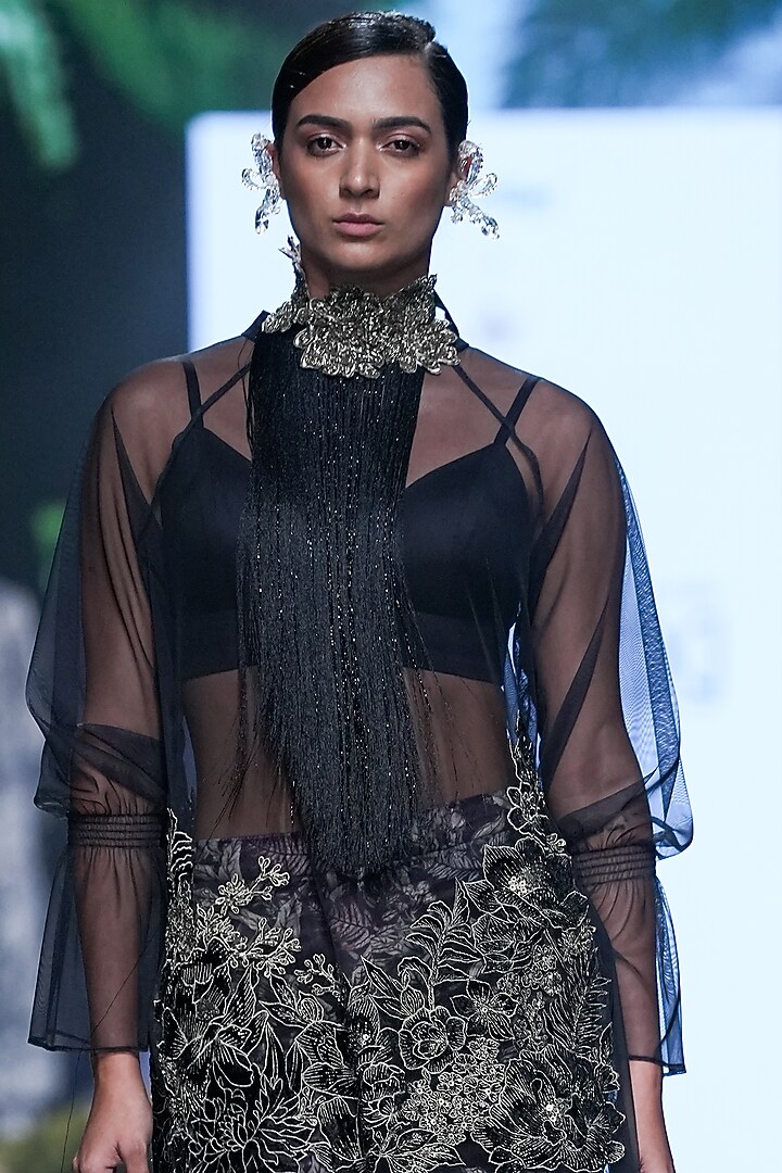 Black Sheer Fabric Applique & Sequins Embellished Kurta Set by Varun Bahl at Pernia's Pop Up Shop