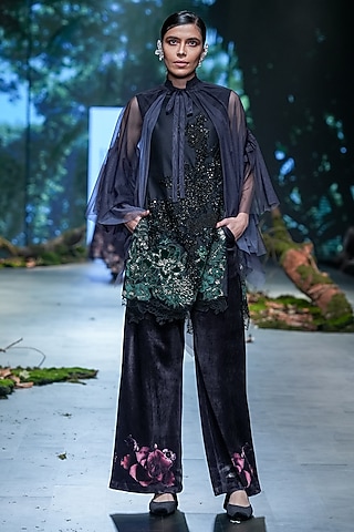 Black Tulle Cape Set by Varun Bahl