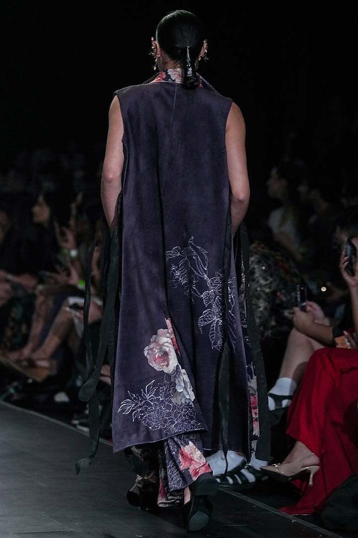 Black Tulle & Chanderi Hand Embellished Jacket Bridal Lehenga Set by Varun Bahl at Pernia's Pop Up Shop