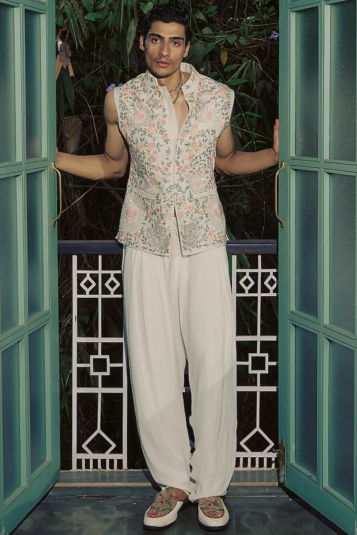 Ivory Modal Dupion Bundi Jacket by Varun Bahl Men at Pernia's Pop Up Shop