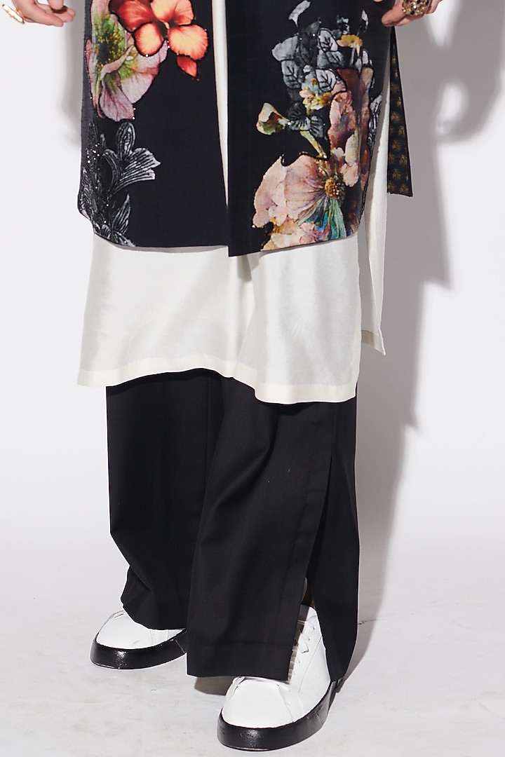 Black Dupion & Cotton Silk Printed Groom Sherwani Set by Varun Bahl Men at Pernia's Pop Up Shop