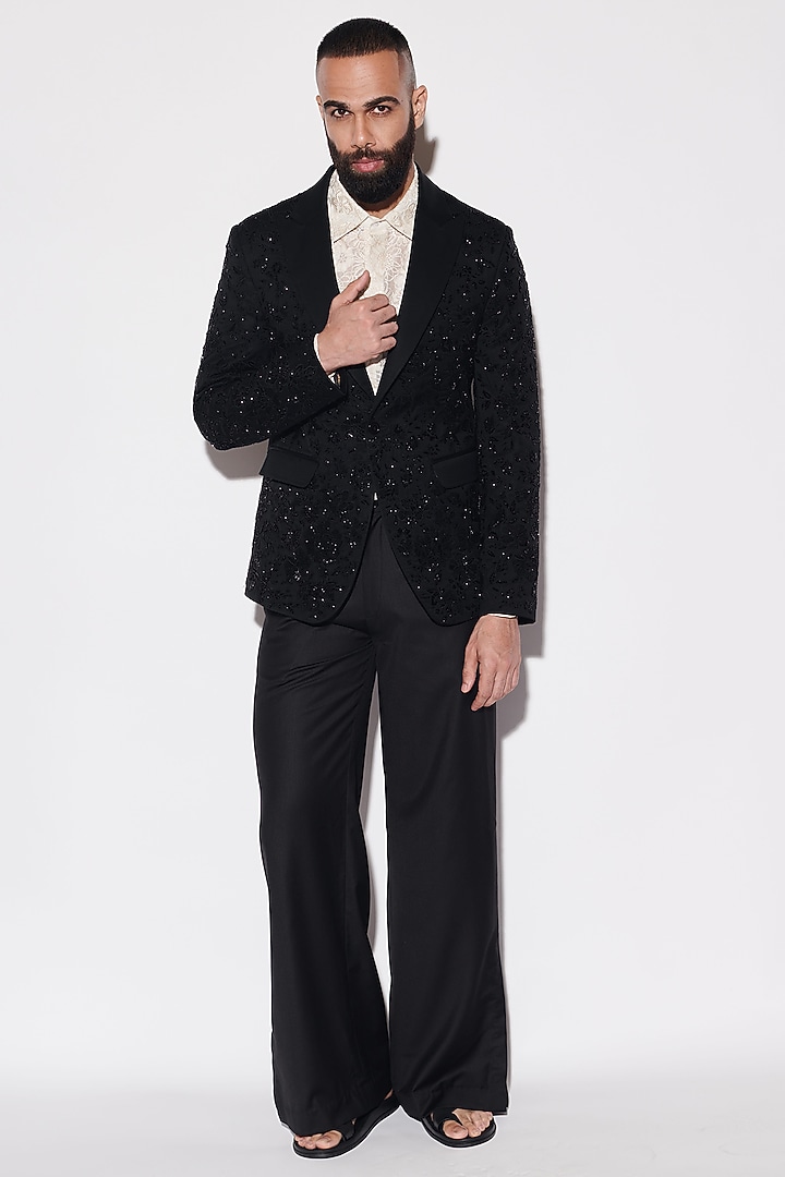 Black Suiting Fabric & Organza Cutdana Embroidered Tuxedo Set by Varun Bahl Men at Pernia's Pop Up Shop