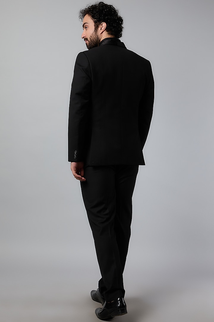 Black Suiting Fabric Cutdana Embroidered Tuxedo Set by Varun Bahl Men at Pernia's Pop Up Shop