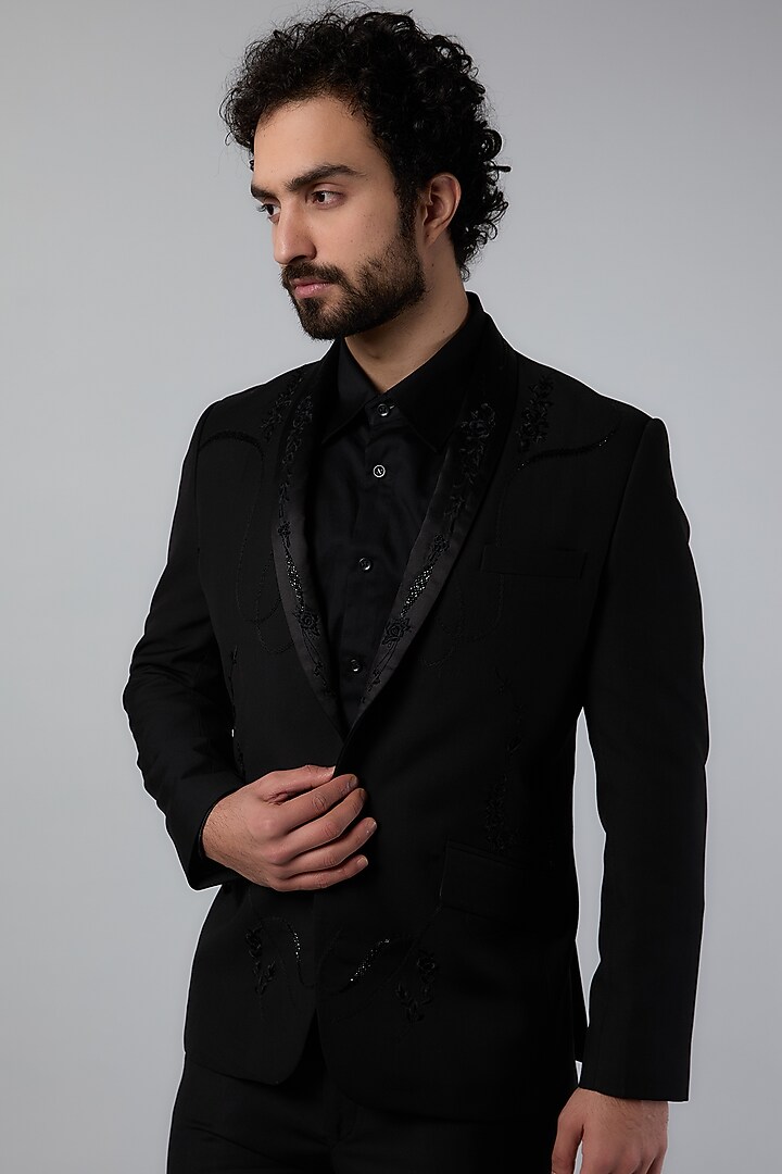 Black Suiting Fabric Cutdana Embroidered Tuxedo Set by Varun Bahl Men at Pernia's Pop Up Shop