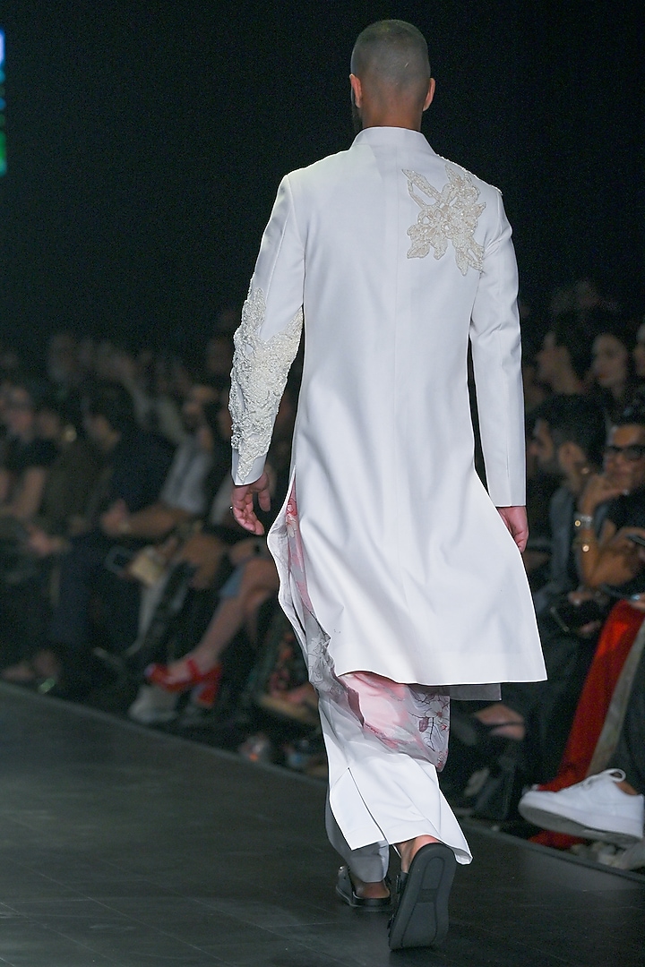 Ivory Suiting Hand Embellished Groom Sherwani Set by Varun Bahl Men at Pernia's Pop Up Shop