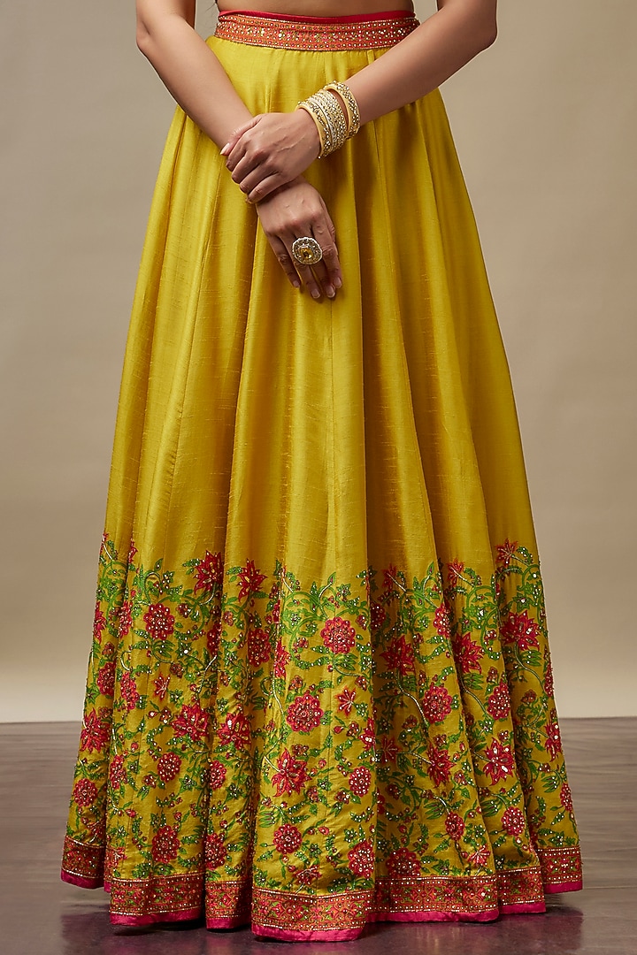 Lemon Yellow Raw Silk Printed & Embroidered Wedding Lehenga Set by Vidhi By A La Mode at Pernia's Pop Up Shop