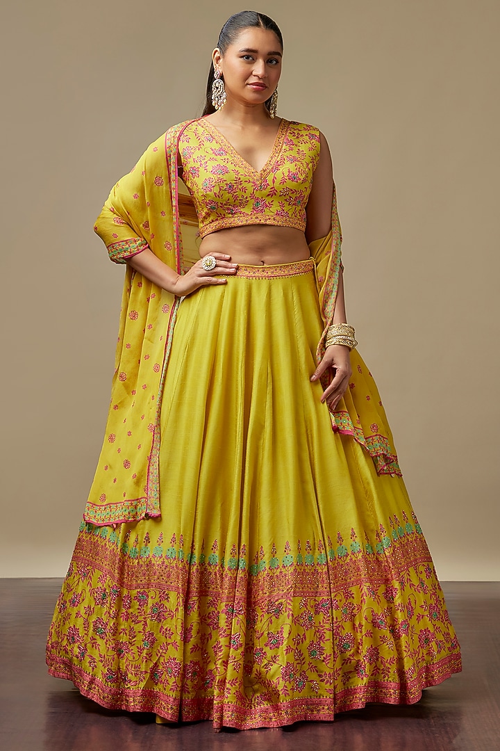 Marigold Yellow Raw Silk Printed & Embroidered Wedding Lehenga Set by Vidhi By A La Mode at Pernia's Pop Up Shop