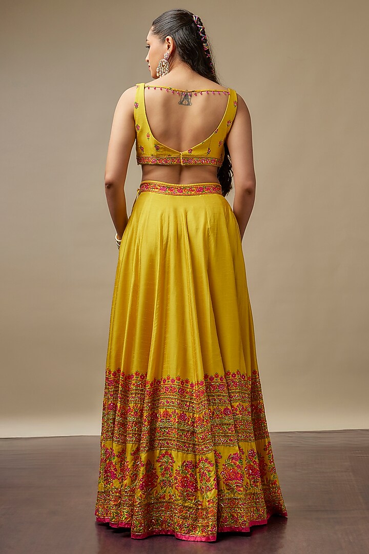 Mustard Yellow Raw Silk Printed & Embroidered Wedding Lehenga Set by Vidhi By A La Mode at Pernia's Pop Up Shop