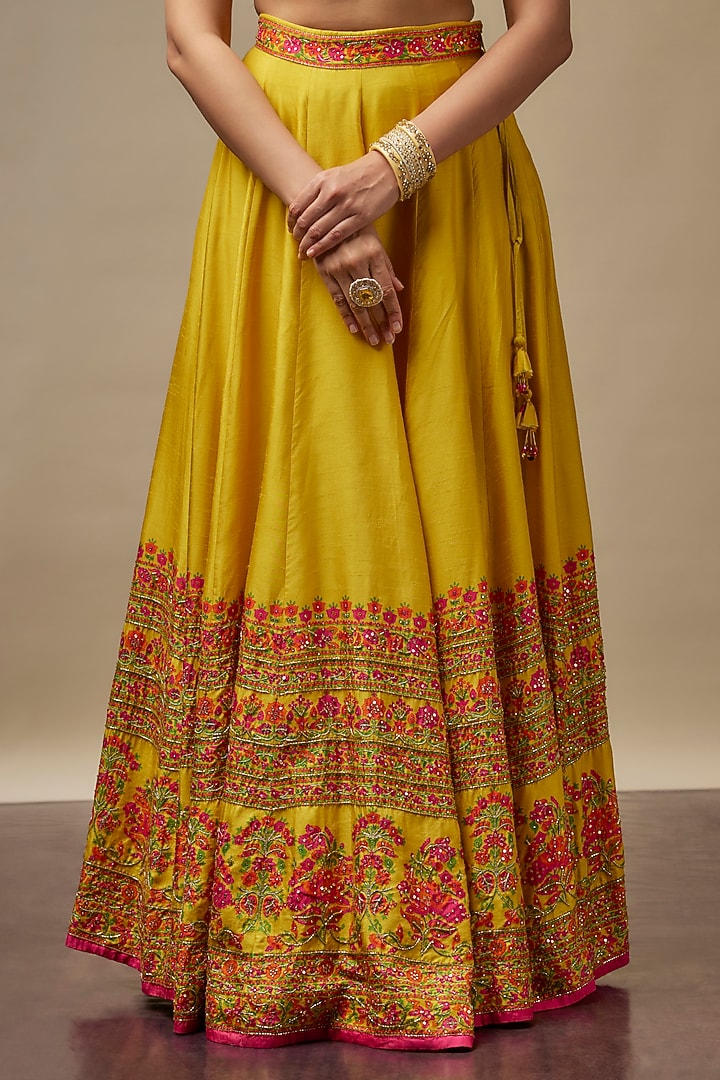 Mustard Yellow Raw Silk Printed & Embroidered Wedding Lehenga Set by Vidhi By A La Mode at Pernia's Pop Up Shop