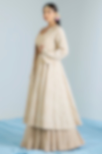 Ecru Pure Chanderi Hand Embroidered Jacket Wedding Lehenga Set by Vidhi By A La Mode at Pernia's Pop Up Shop