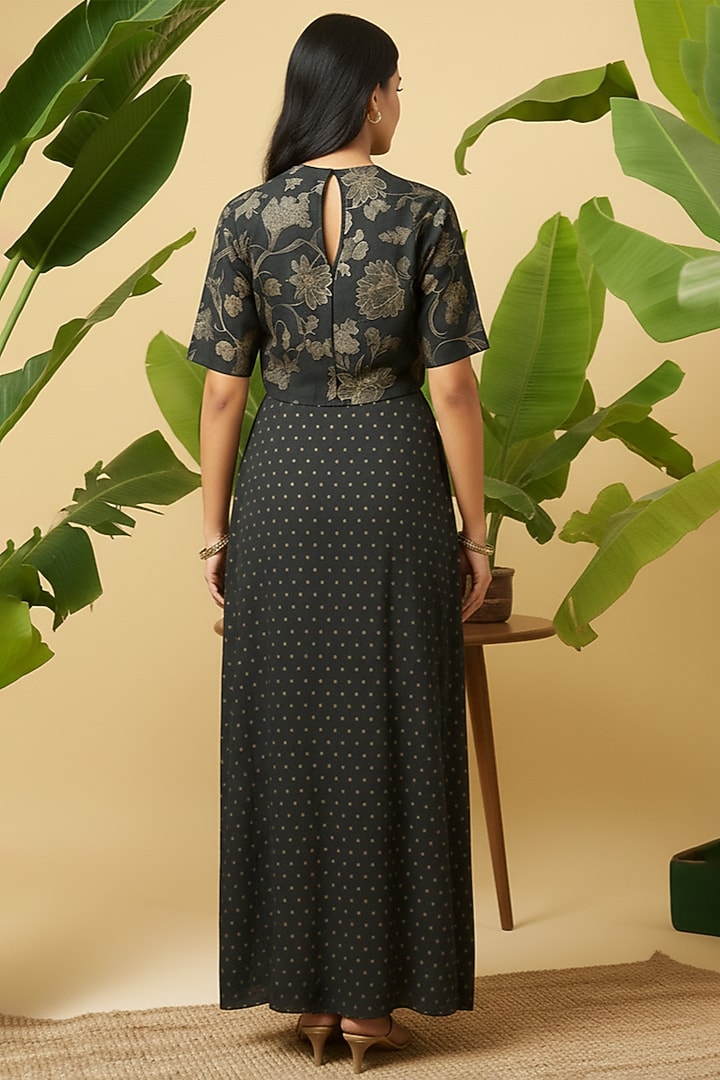 Charcoal Black Bemberg Crepe Front-Pleated Skirt Set by Vidhi By A La Mode at Pernia's Pop Up Shop
