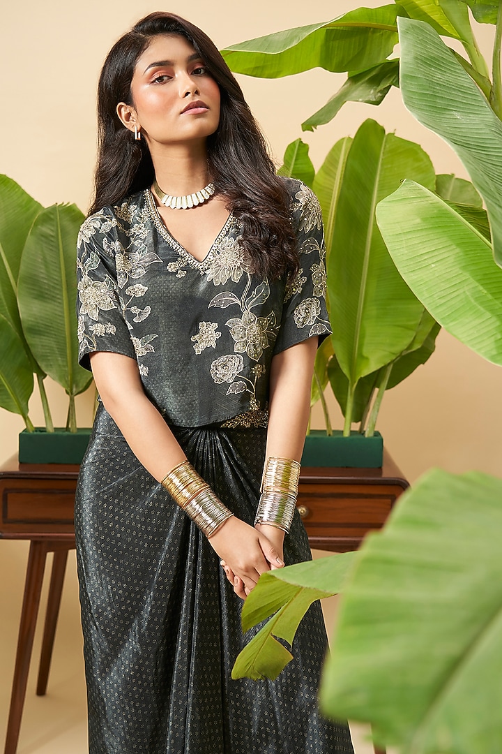 Ebony Black Bemberg Crepe Front-Pleated Skirt Set by Vidhi By A La Mode at Pernia's Pop Up Shop