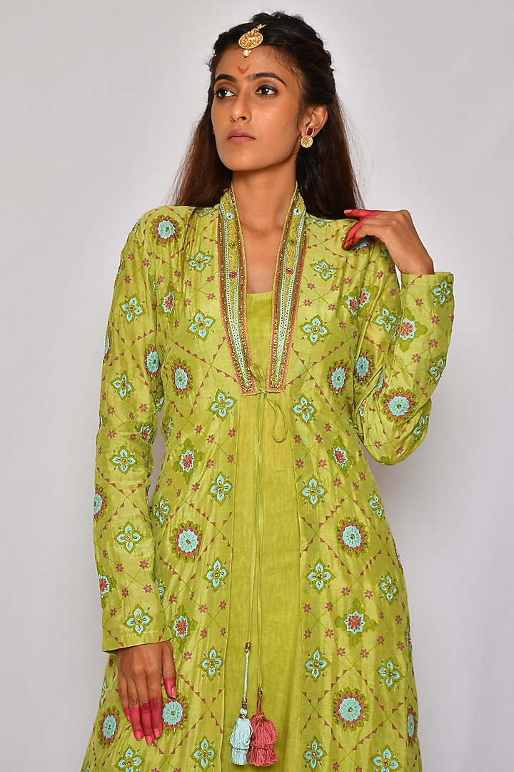 Leaf Green Hand Embroidered Jacket Set by Vaibhavi & Sejal at Pernia's Pop Up Shop