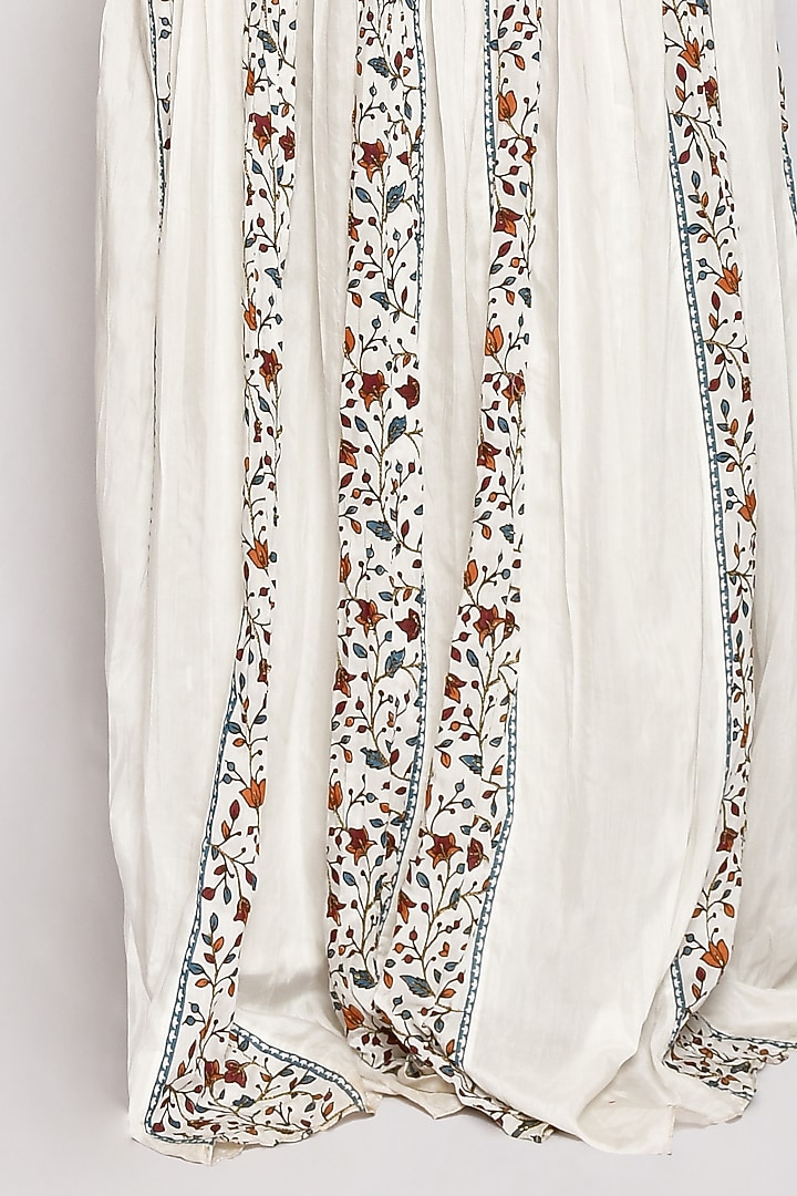 White Hand Embroidered Peplum Kurta Set by Vaibhavi & Sejal at Pernia's Pop Up Shop
