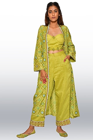 Leaf Green Hand Embroidered Jacket Set by Vaibhavi & Sejal