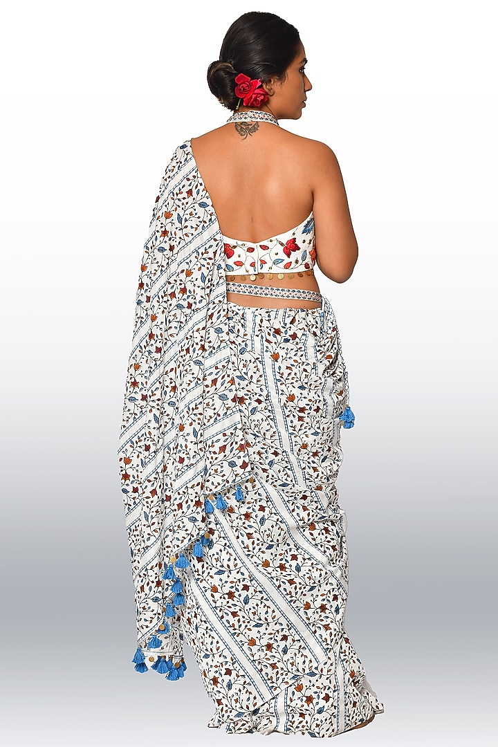 White Muslin Silk Party Wear Saree Set by Vaibhavi & Sejal at Pernia's Pop Up Shop