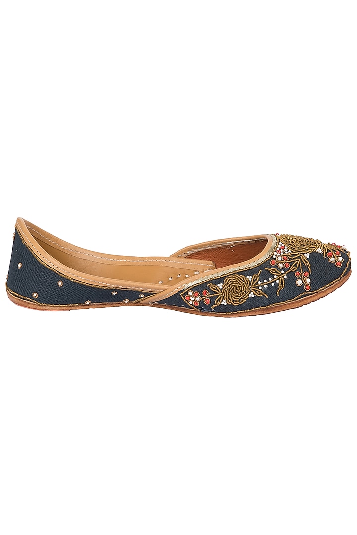 Royal blue pearl work juttis available only at Pernia's Pop Up Shop.