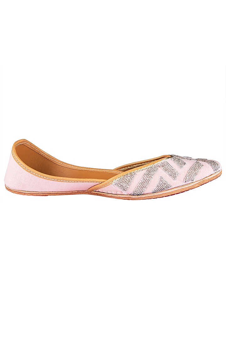 Pink embroidered juttis available only at Pernia's Pop Up Shop.