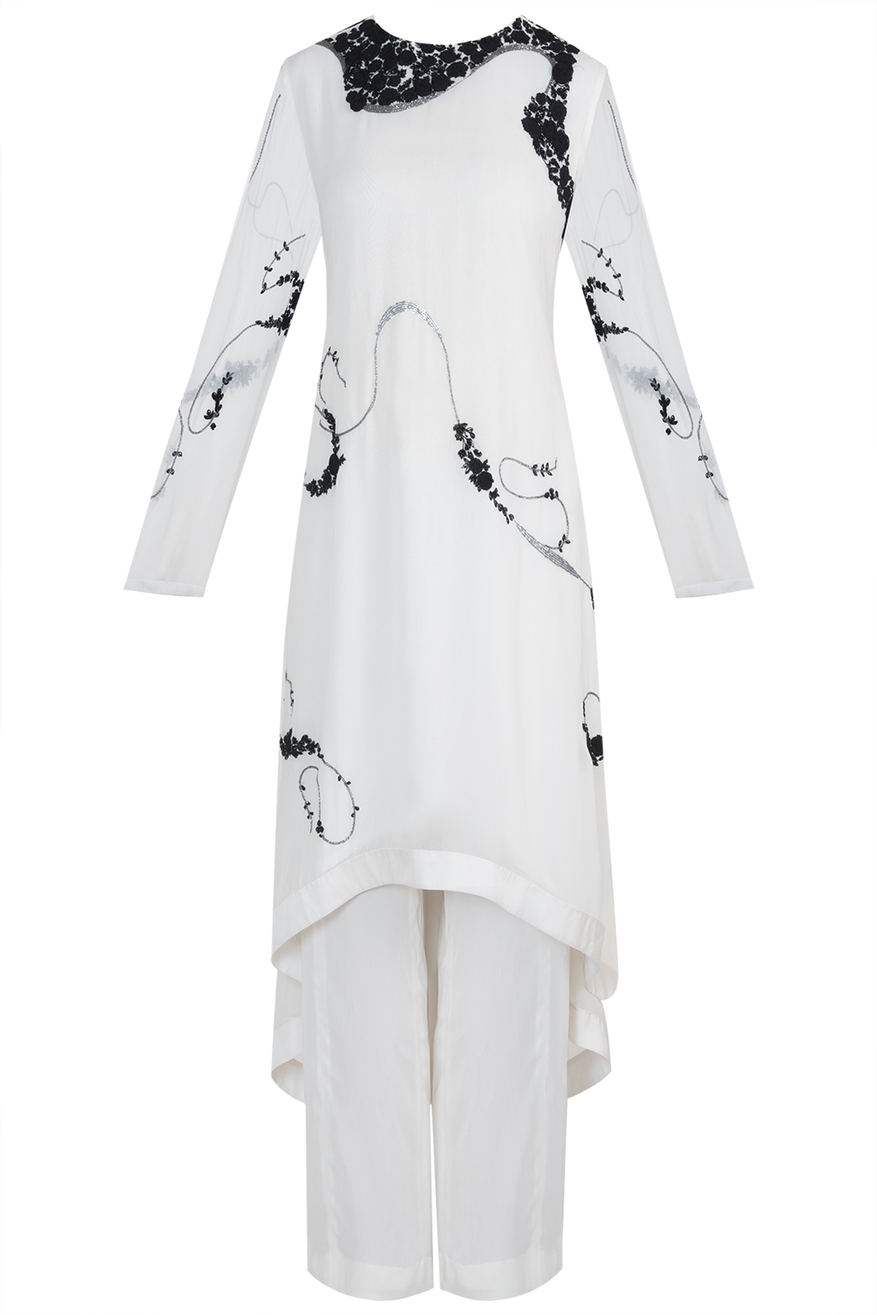 Ivory embroidered kurta set by Varun Bahl