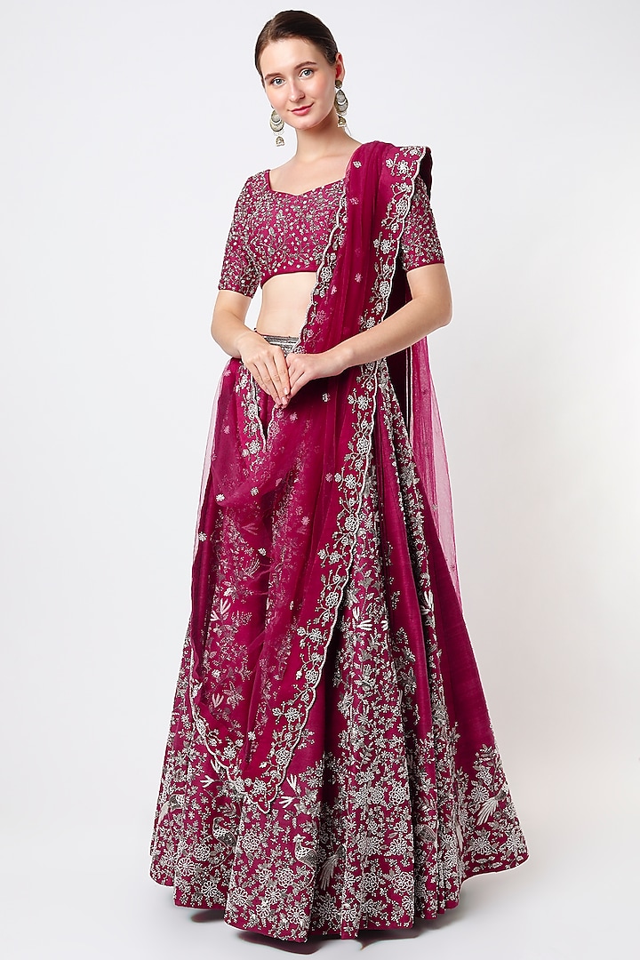 Maroon Embroidered Wedding Lehenga Set by Varun Chakkilam at Pernia's Pop Up Shop