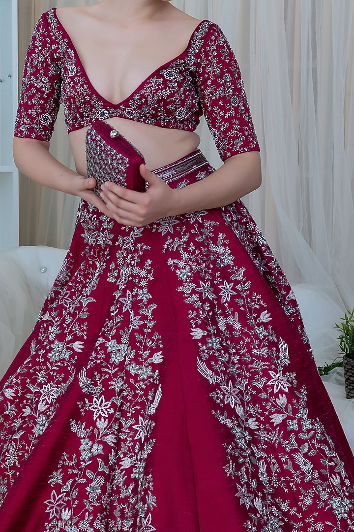 Maroon Floral Embroidered Bridal Lehenga Set by Varun Chakkilam at Pernia's Pop Up Shop