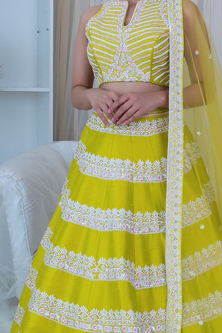 Lime Embroidered Wedding Lehenga Set by Varun Chakkilam at Pernia's Pop Up Shop