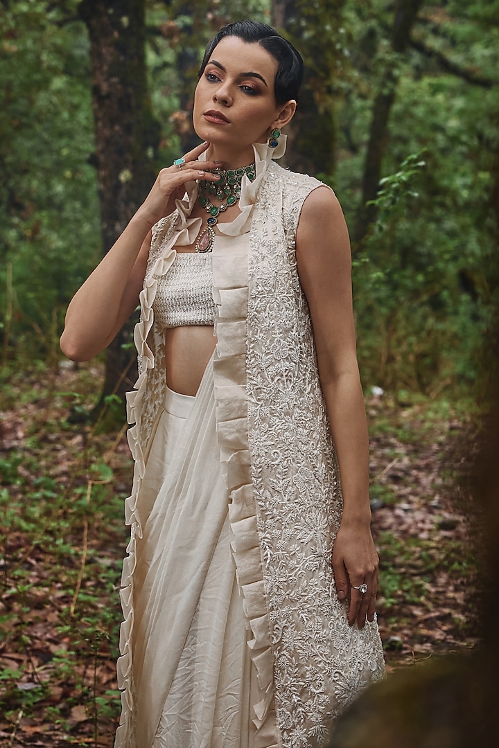 Alabaster White Organza Embroidered Draped Jacket Reception Saree Set by Varun Chakkilam at Pernia's Pop Up Shop