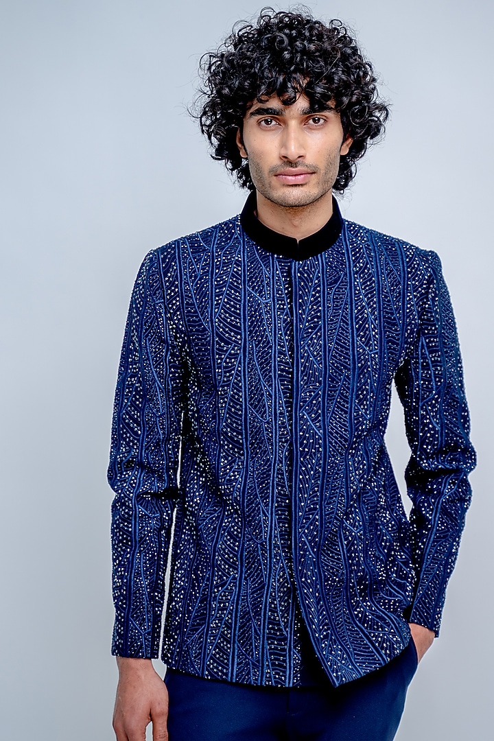 Sapphire Blue Suiting Embroidered Groom Bandhgala Set by Varun Chakkilam Men at Pernia's Pop Up Shop
