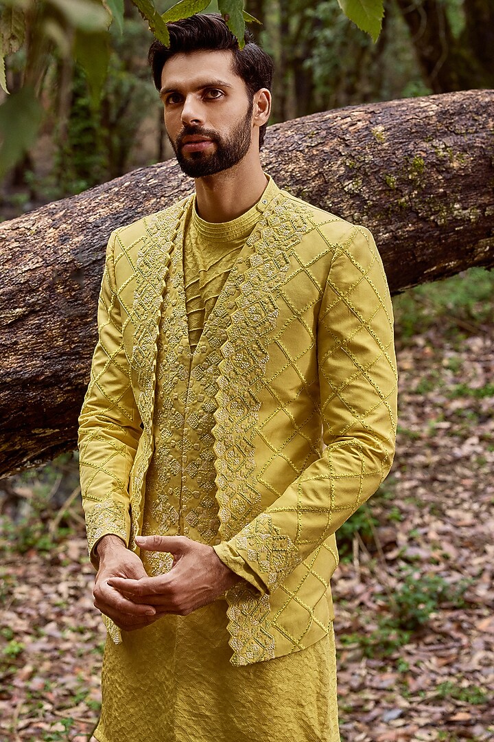 Mellow Yellow Twill Silk & Satin Lycra Pearl Embroidered Groom Indowestern Set by Varun Chakkilam Men at Pernia's Pop Up Shop