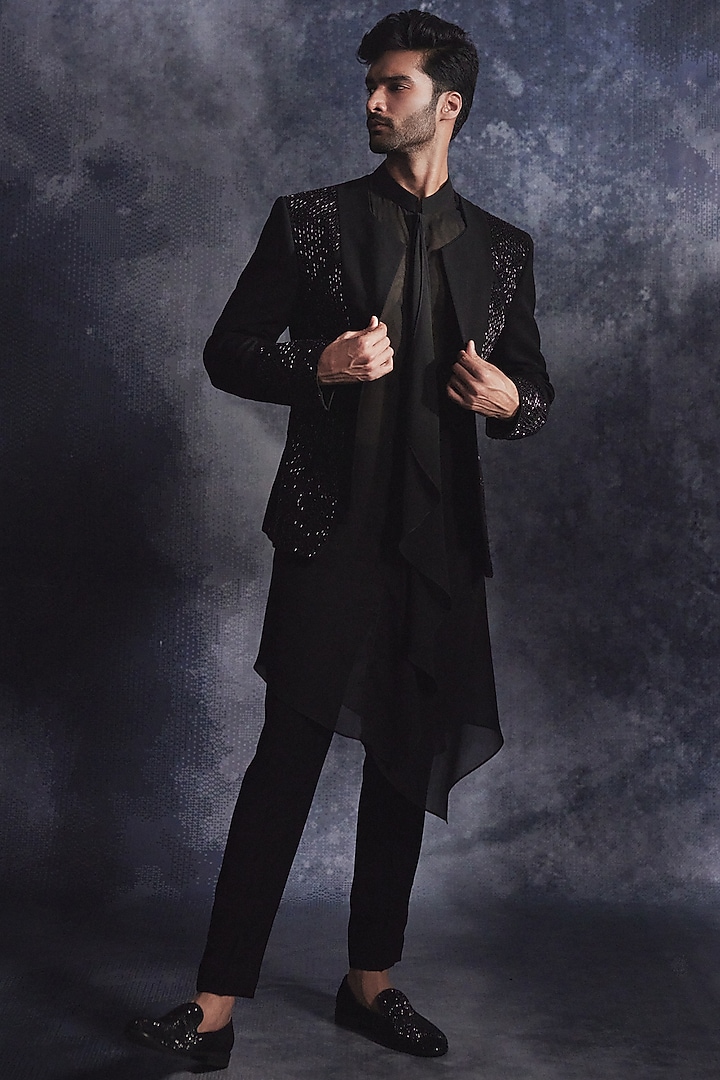Ebony Black Poly Blend Suiting Bead Embroidered Indo-Western Set by Varun Chakkilam Men at Pernia's Pop Up Shop